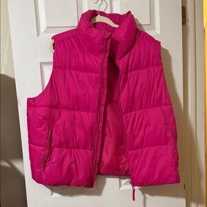 Old Navy Women's Pink Puffer Vest
